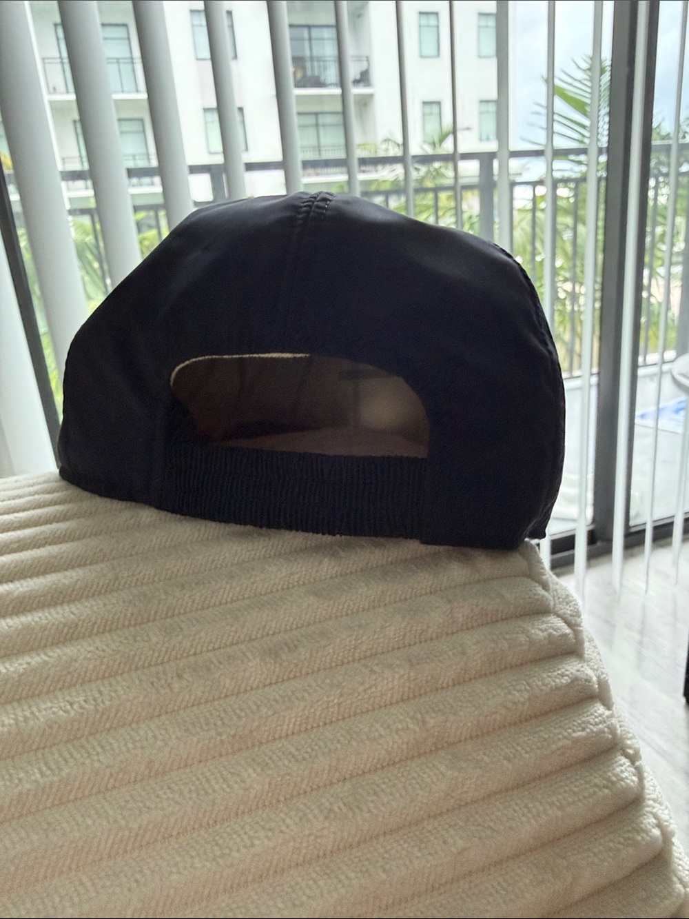 Loro Piana Navy Baseball Cap with Gold Embroidered Logo - Picture 6 of 6
